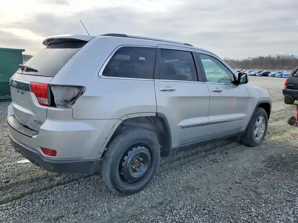 1C4RJEAG5DC549744 2013 JEEP GRAND CHEROKEE-2