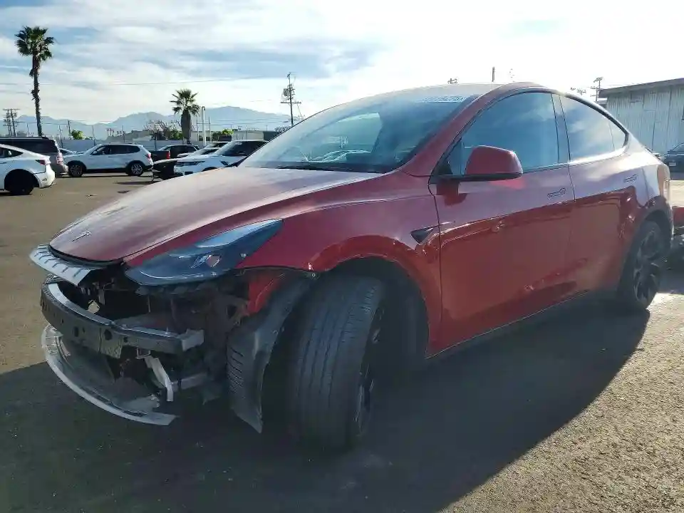 7SAYGAEE5PF830660 2023 TESLA MODEL Y-0