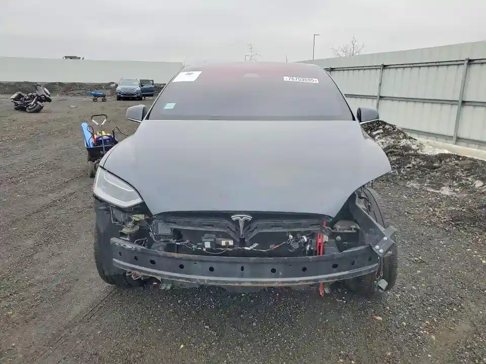 5YJXCDE23JF114147 2018 TESLA MODEL X-4