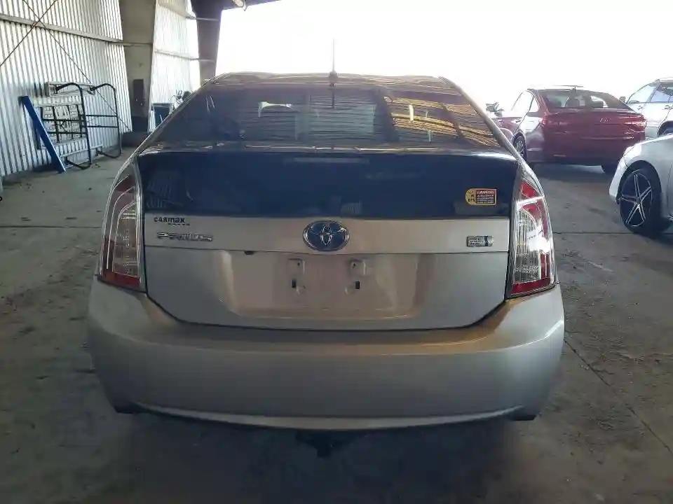 JTDKN3DU5F1970762 2015 TOYOTA PRIUS-5