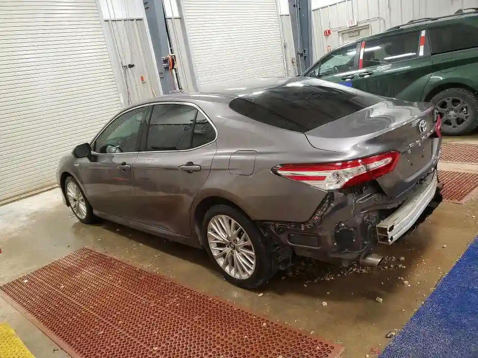 4T1B21HK6JU007622 2018 TOYOTA CAMRY SOLA-1