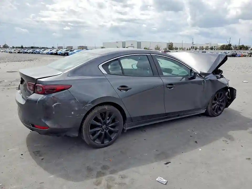 3MZBPABM8SM464404 2025 MAZDA 3-2