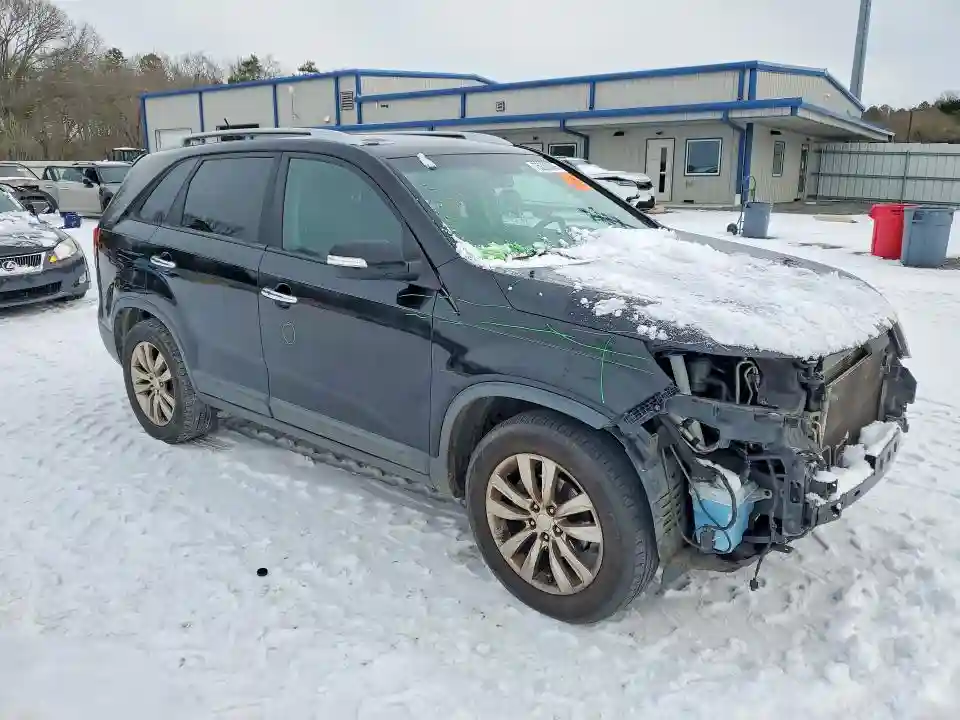 5XYKU3A14BG054338 2011 KIA SORENTO-3