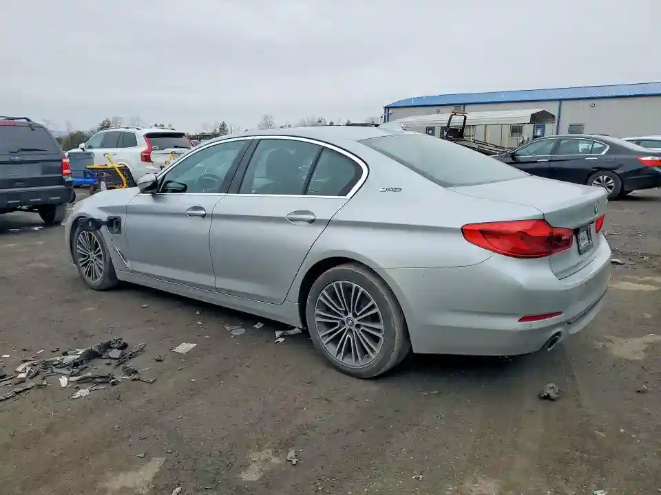 WBAJB1C5XKB376270 2019 BMW 5 SERIES-1