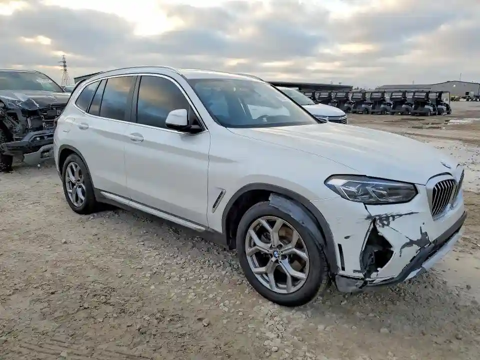 5UX43DP02R9W89858 2024 BMW X3-3