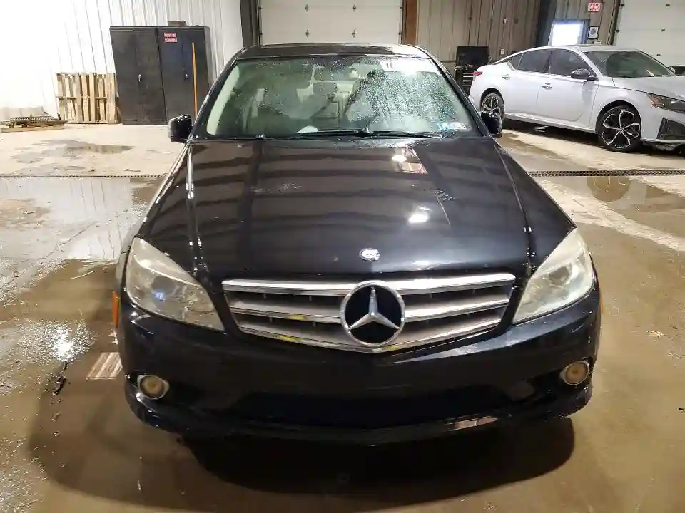 WDDGF5EB2AR107011 2010 MERCEDES-BENZ C-CLASS-4