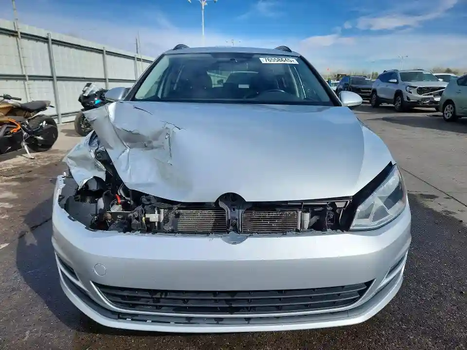 3VWCA7AU1FM504211 2015 VOLKSWAGEN GOLF-4