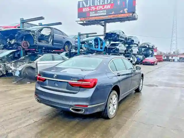 WBA7E4C54JGV23896 2018 BMW 7 SERIES-3