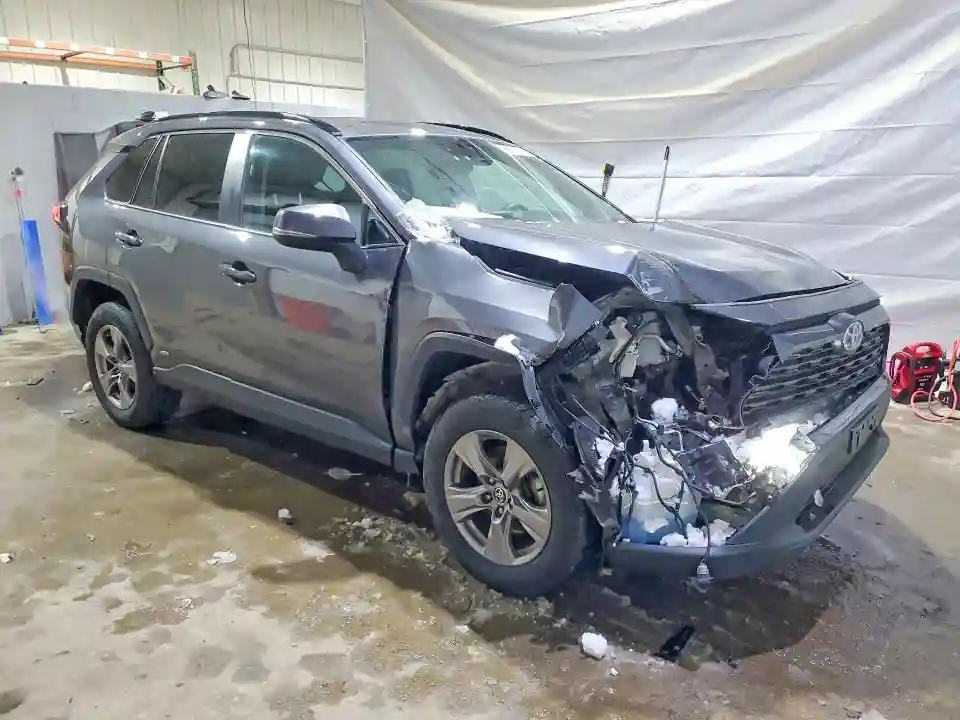 2T3RWRFV9RW200929 2024 TOYOTA RAV4-3