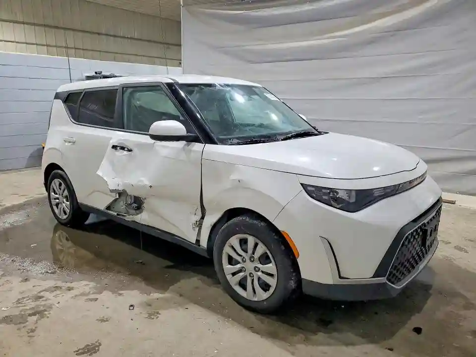 KNDJ23AU9P7892848 2023 KIA SOUL-3