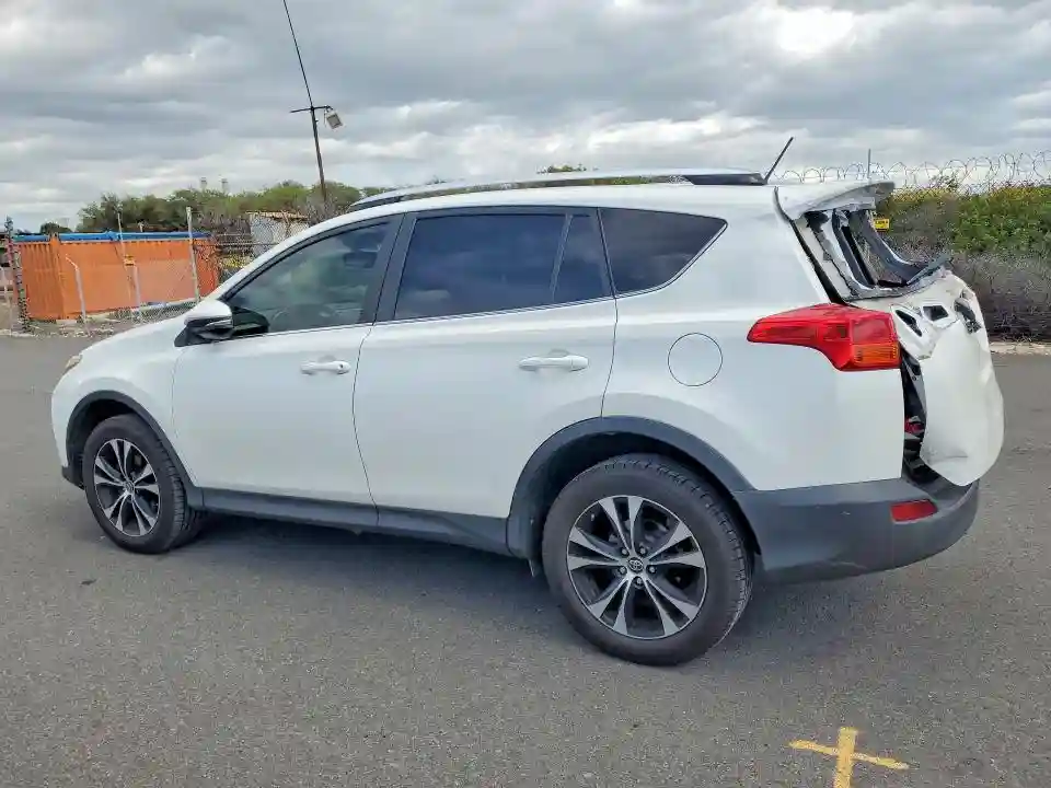 JTMYFREV2FD070742 2015 TOYOTA RAV4-1