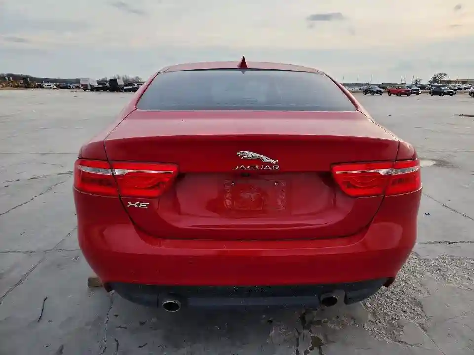 SAJAE4FX6JCP34869 2018 JAGUAR XE-5