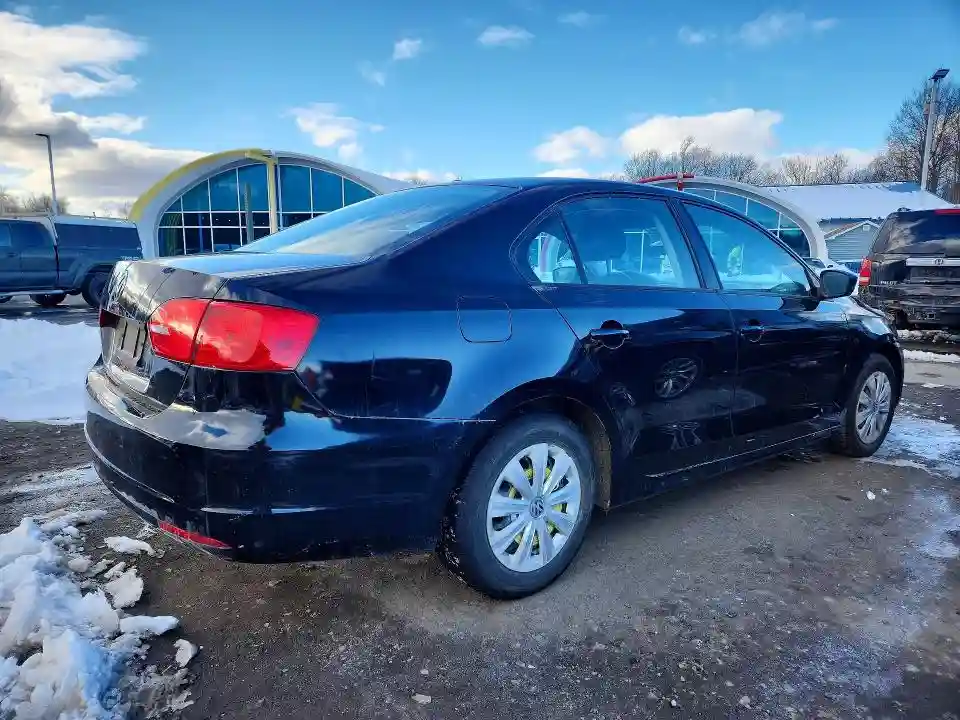 3VW2K7AJ7DM305644 2013 VOLKSWAGEN JETTA-2