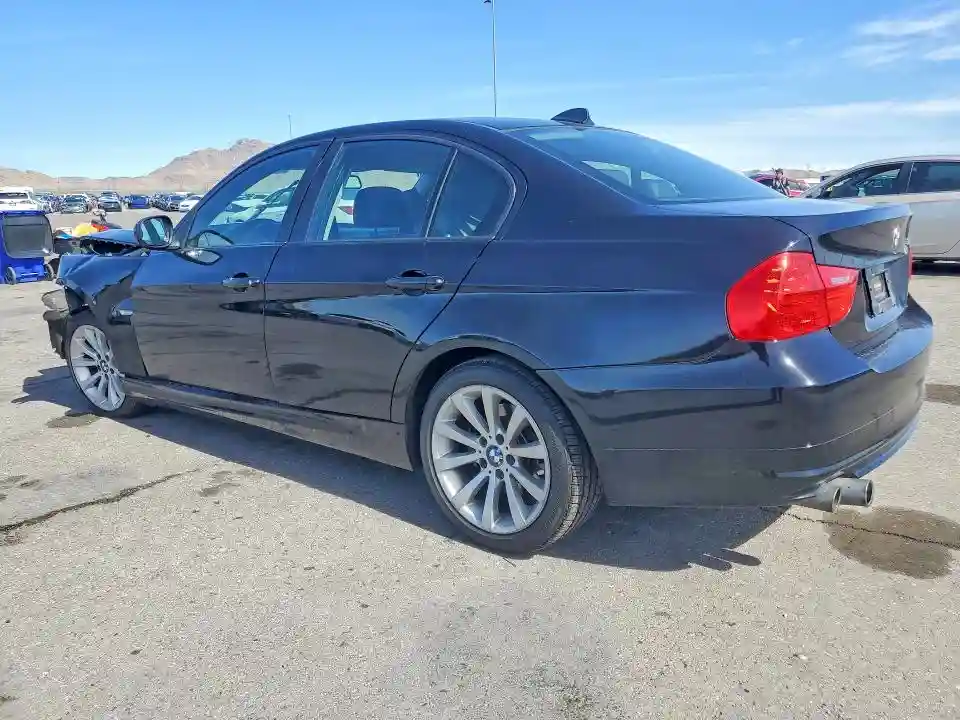 WBAPH5G50BNM83451 2011 BMW 3 SERIES-1
