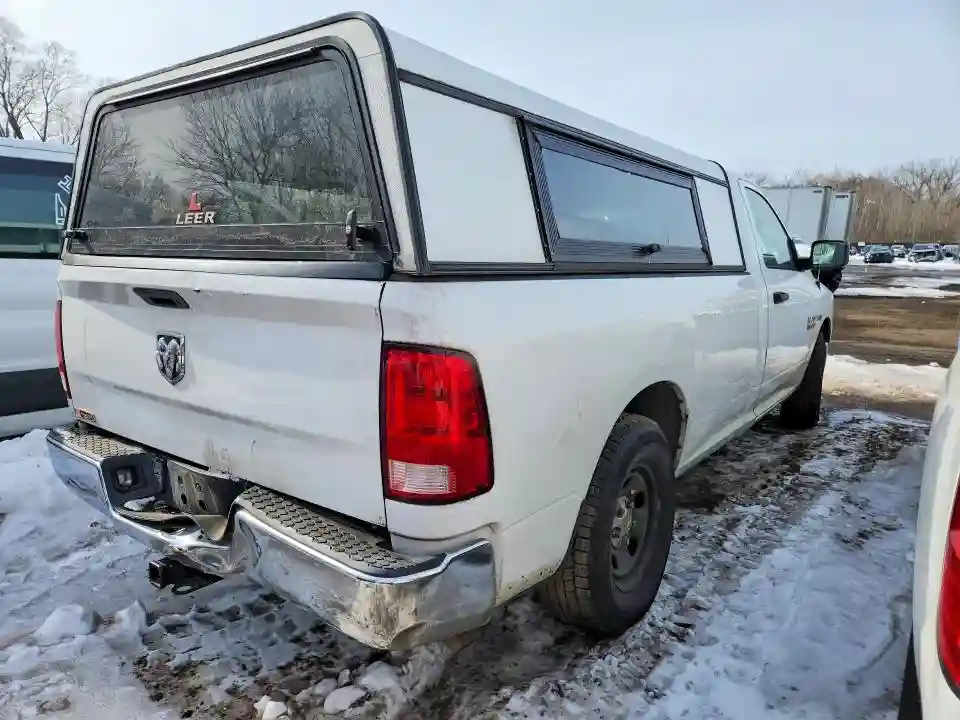 3C6JR6DTXHG706795 2017 RAM 1500-2