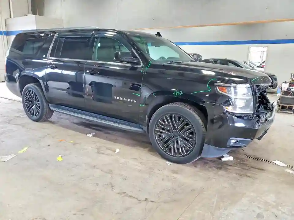 1GNSKHKC8JR151052 2018 CHEVROLET SUBURBAN-3