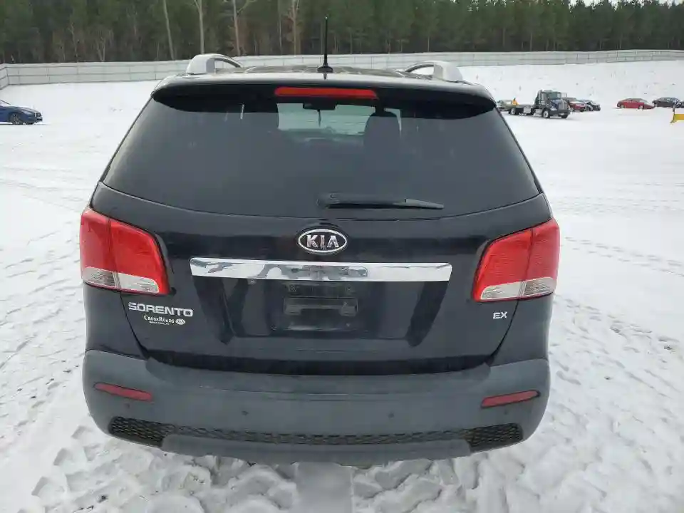 5XYKU3A14BG054338 2011 KIA SORENTO-5