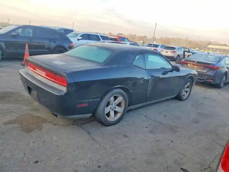 2C3CDYAGXCH275519 2012 DODGE CHALLENGER-2
