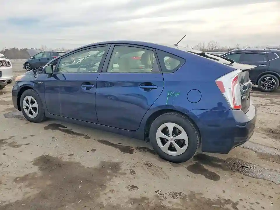 JTDKN3DUXF0480842 2015 TOYOTA PRIUS-1