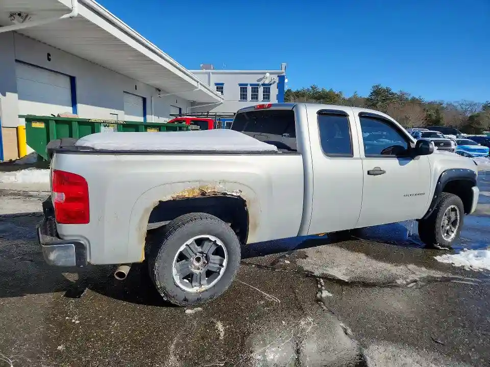 1GCRKSE37BZ192628 2011 CHEVROLET ALL MODELS-2