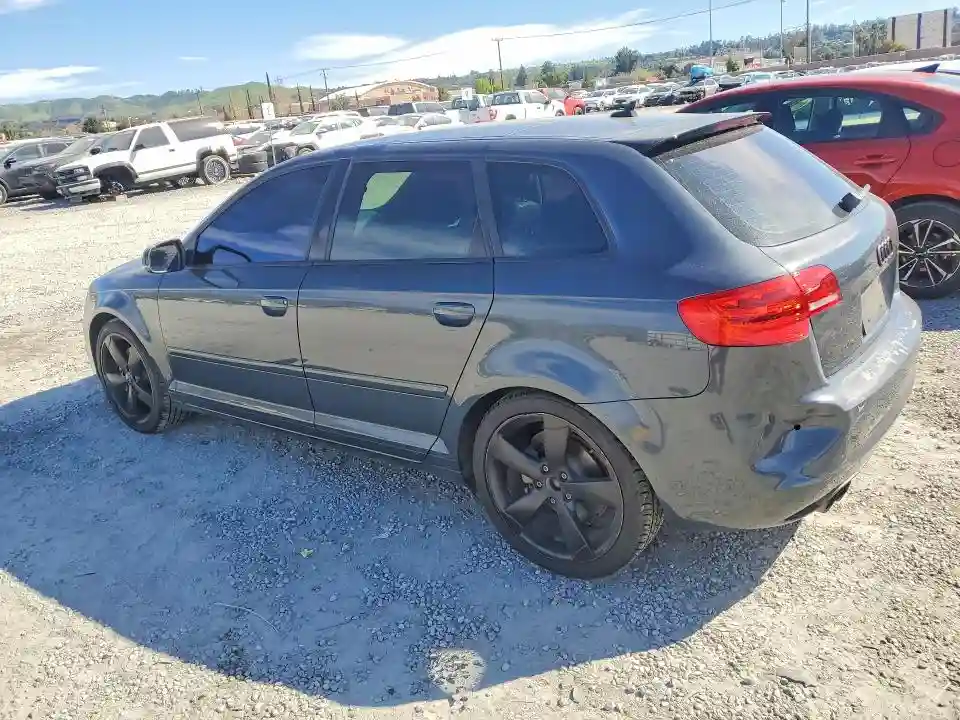 WAUMFAFM9DA033835 2013 AUDI A3-1