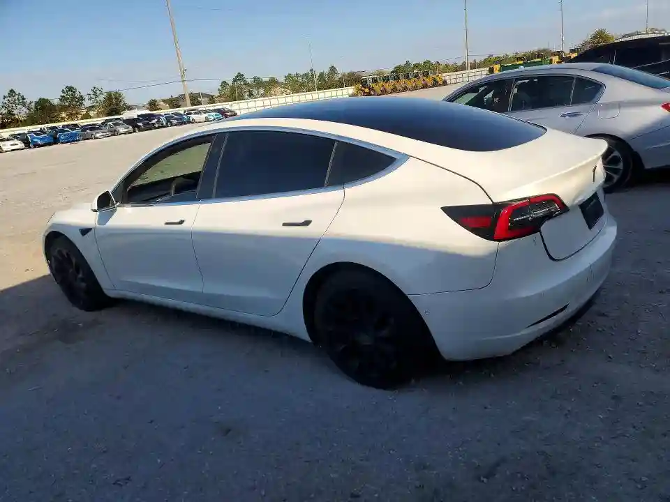 5YJ3E1EB6LF606939 2020 TESLA MODEL 3-1