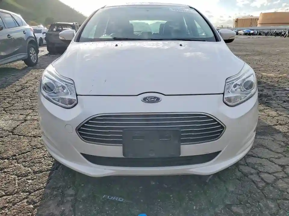 1FADP3R49HL314735 2017 FORD FOCUS-4