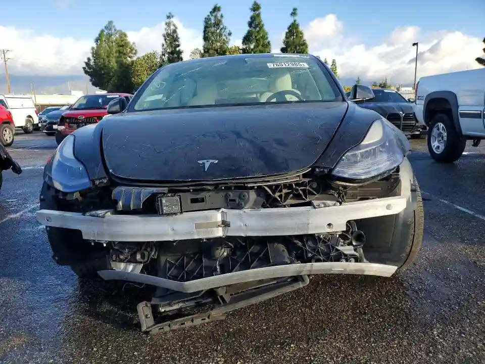 5YJ3E1EA2MF878560 2021 TESLA MODEL 3-4