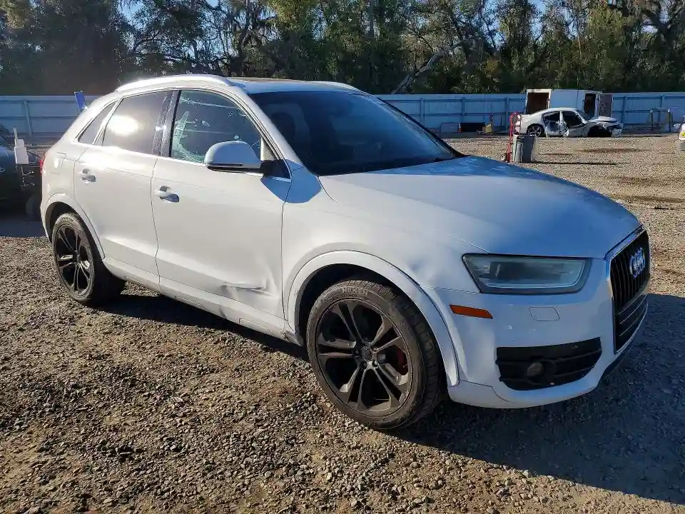 WA1FFCFS7FR010686 2015 AUDI Q3-3