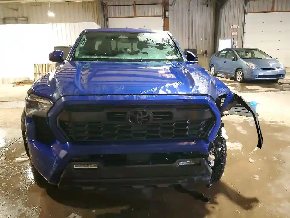 3TMLB5JN9RM037332 2024 TOYOTA TACOMA-4