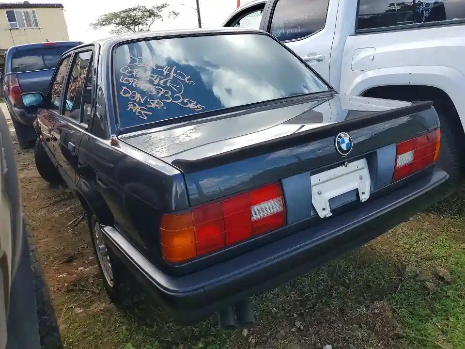 WBAAD21060AF63647 1989 BMW 3 SERIES-1