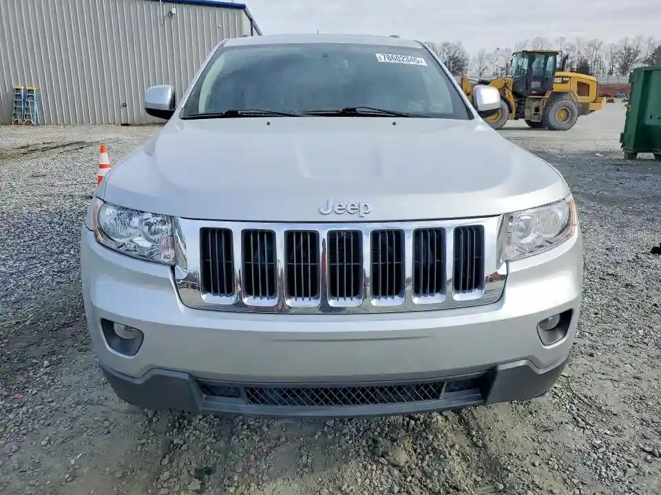 1C4RJEAG5DC549744 2013 JEEP GRAND CHEROKEE-4