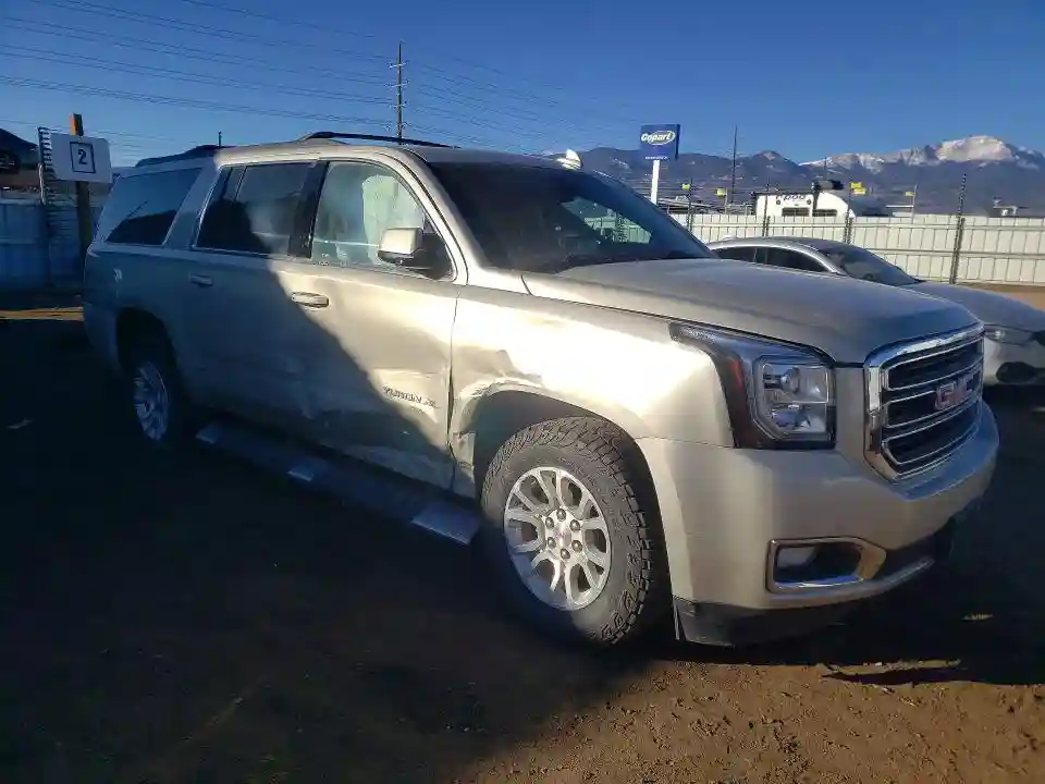 1GKS2GKC1HR156837 2017 GMC YUKON-3