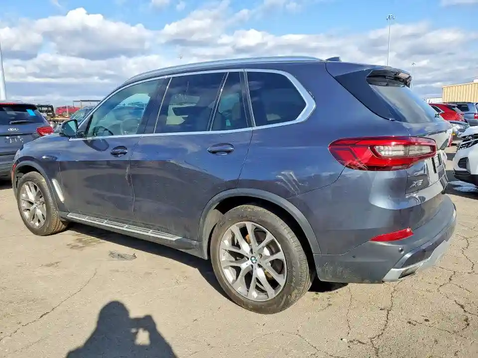 5UXJU2C59KLN65553 2019 BMW X5-1