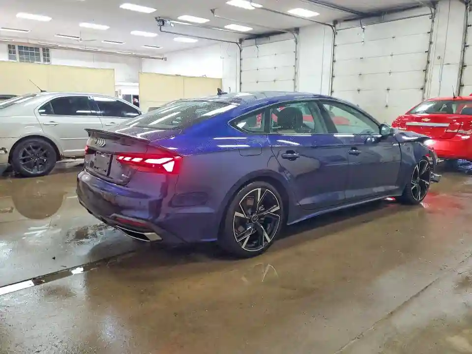 WAUCBCF53NA011617 2022 AUDI A5-2