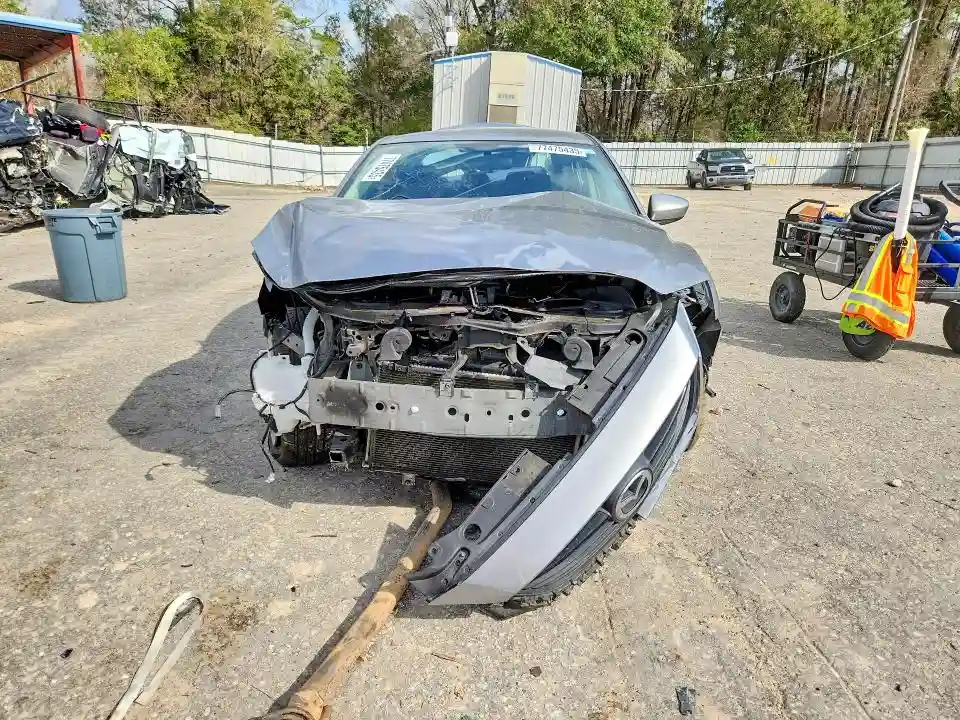 JM1GJ1U51F1211637 2015 MAZDA 6-4
