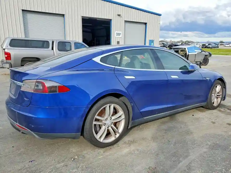 5YJSA1E20FF103984 2015 TESLA MODEL S-2