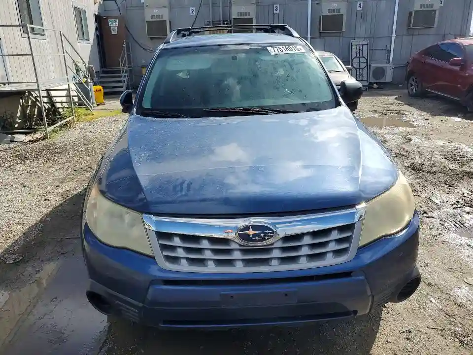 JF2SHADC5BH733579 2011 SUBARU FORESTER-4