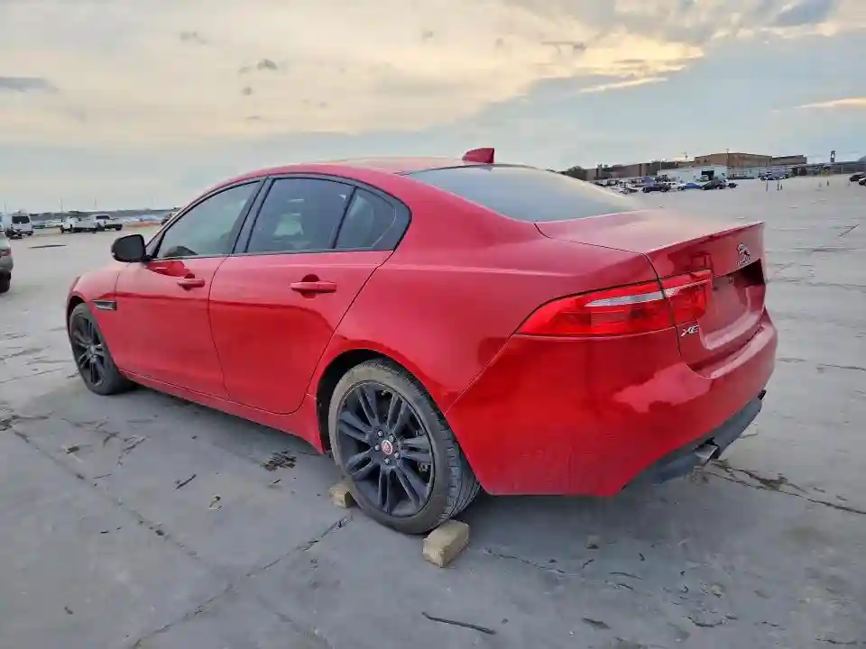 SAJAE4FX6JCP34869 2018 JAGUAR XE-1