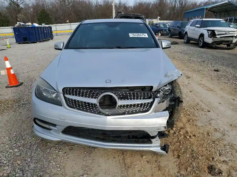 WDDGF5EB5BA460732 2011 MERCEDES-BENZ C-CLASS-4
