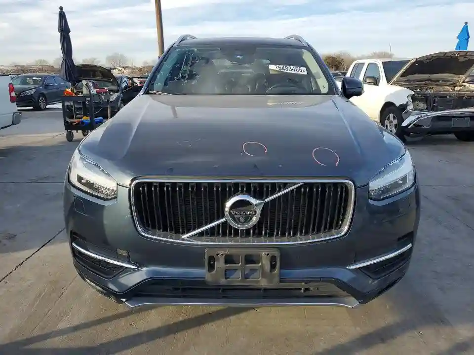 YV4A22PK2J1334315 2018 VOLVO XC90-4