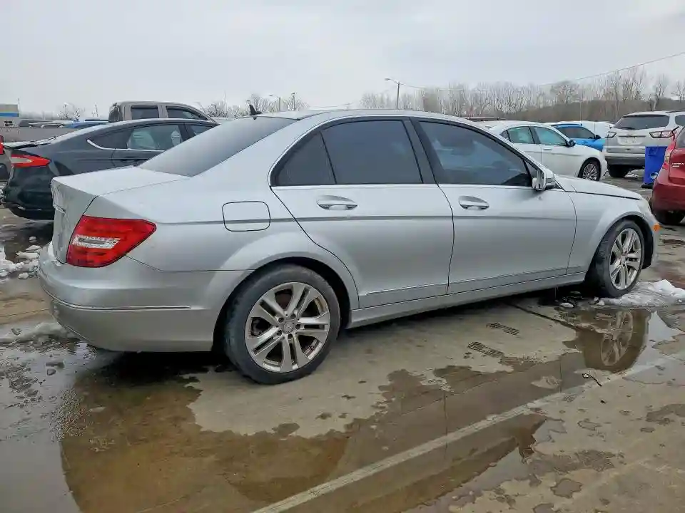 WDDGF4HB9DA743465 2013 MERCEDES-BENZ C-CLASS-2