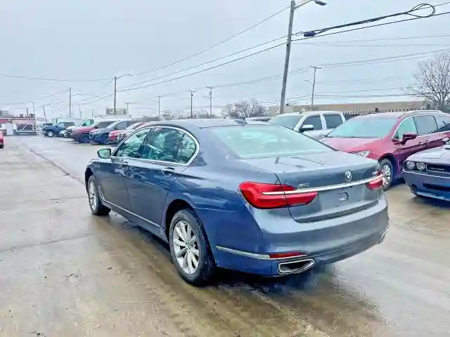 WBA7E4C54JGV23896 2018 BMW 7 SERIES-2