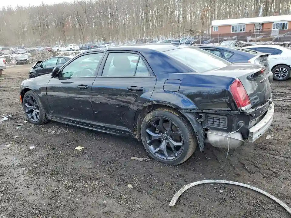 2C3CCADG8PH654045 2023 CHRYSLER 300-1