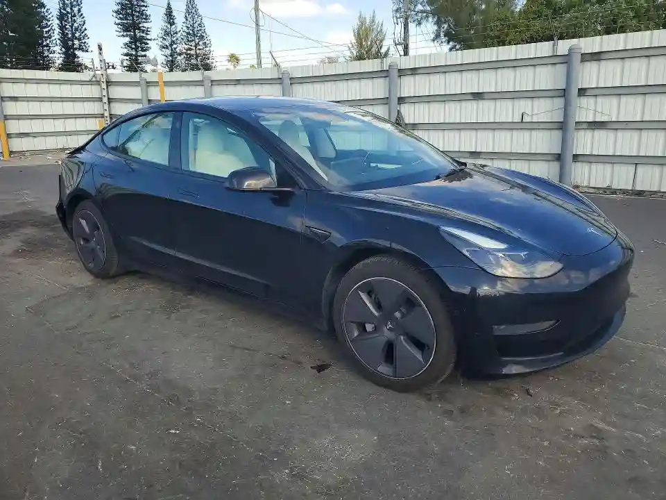 5YJ3E1EA6NF353535 2022 TESLA MODEL 3-3