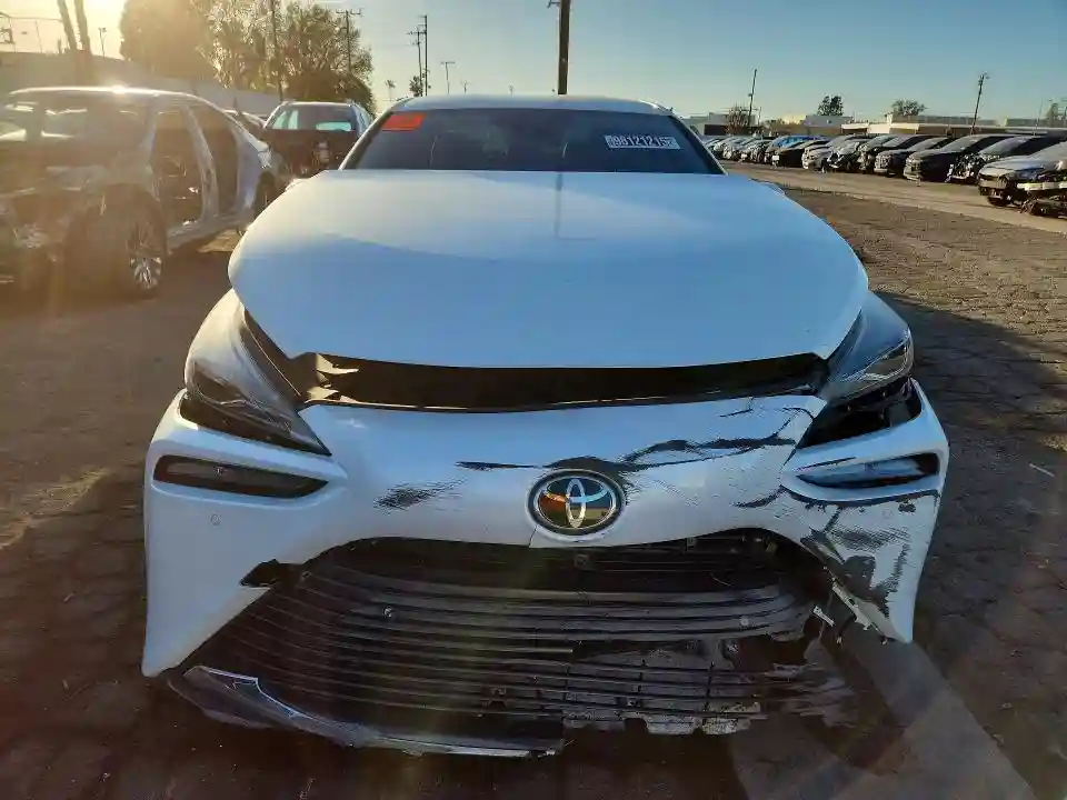 JTDAAAAA0PA009610 2023 TOYOTA MIRAI-4