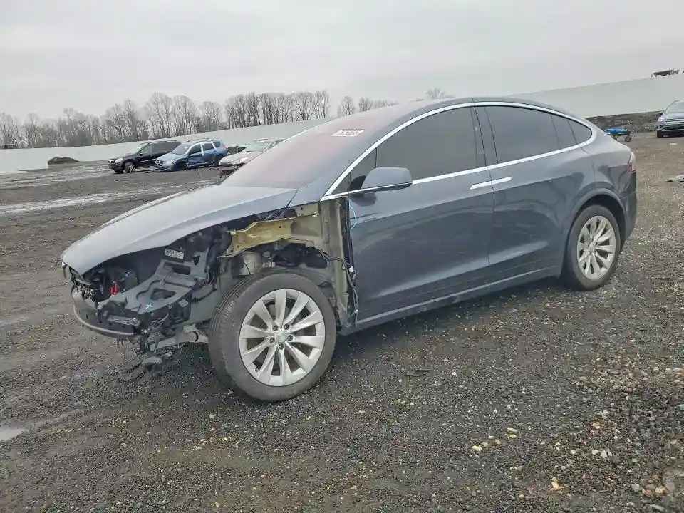 5YJXCDE23JF114147 2018 TESLA MODEL X-0