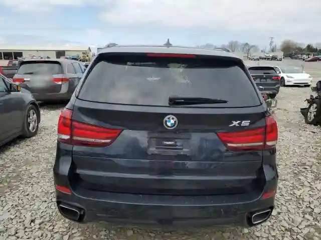 5UXKT0C55J0W01508 2018 BMW X5-5