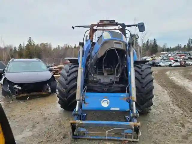 ZFBD02374 2015 KWHHOLLAND AGRICULTUR-5