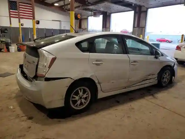 JTDKN3DU6B5353986 2011 TOYOTA PRIUS-4